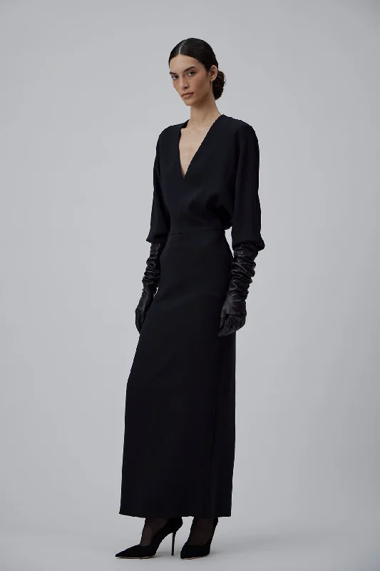 GORGETTE SILK EVENING DRESS WITH FRONT SLIT IN GLOSSY BLACK Tunics Evening elegant