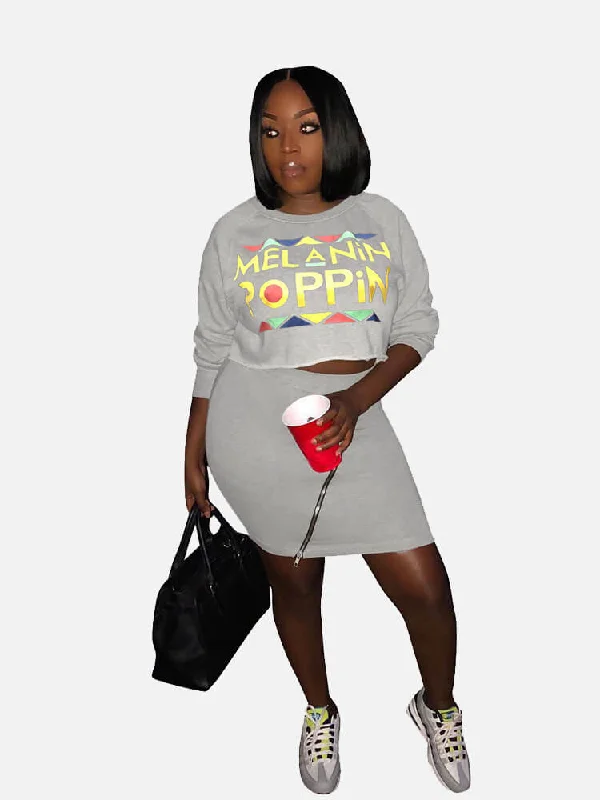 2 Pieces Black Pop Print Sweatshirt Top Mini Skirt Sets Hoodie with Gradient Ombre Colorful 2 Pieces Black Pop Print Sweatshirt Top Mini Skirt Sets Hoodie with Gradient Ombre Colorful