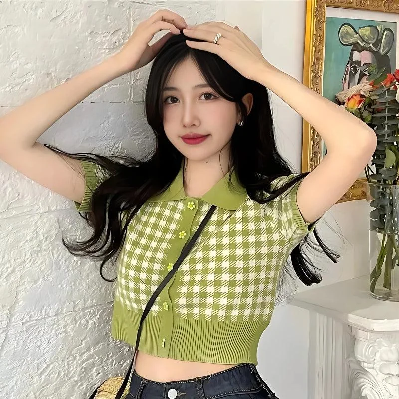 Soft Girl Plaid Crop Cardigan Welt Pockets Slit Pockets Flap Pockets