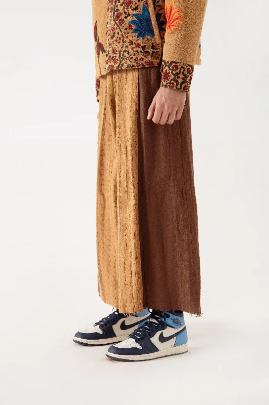 "LAHORE WITH LOVE" PLEATED PANTS Relaxed Lounge Trousers