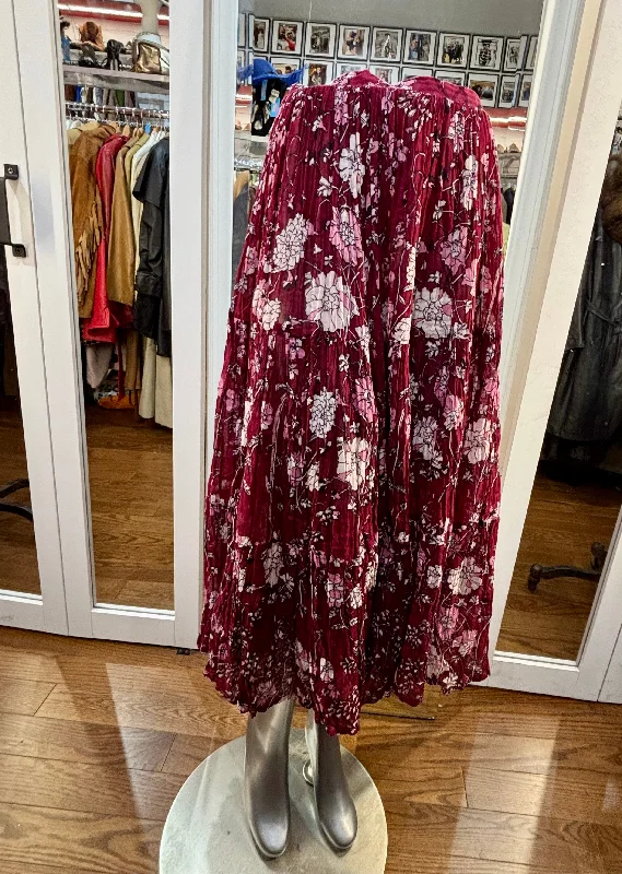 80’s Burgundy & Pink Flower Maxi Skirt By Adini cashmere skirt fine