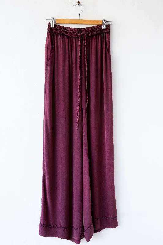 Molly Pant Chic Slim Fit Pants