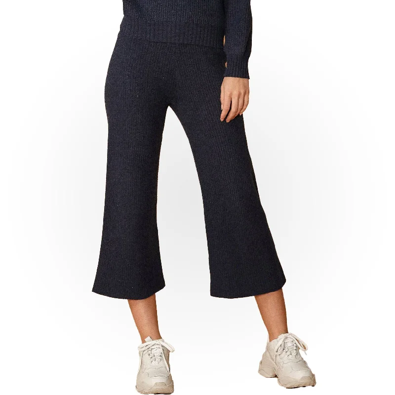Women's Ribbed Crop Pants in Midnight Elegant Trouser Pants