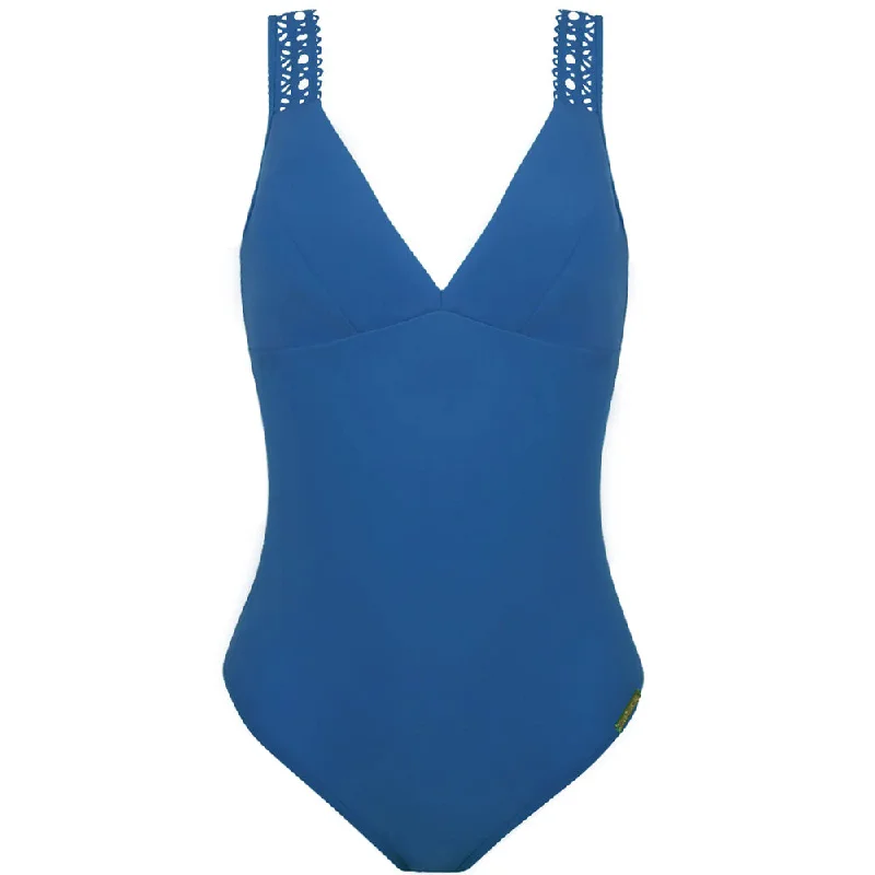 Lise Charmel Ajourage Couture collection Non Underwired Swimsuit (Nuage Ajourage / Blue) Tropical Print Bikini Lise Charmel Ajourage Couture collection Non Underwired Swimsuit (Nuage Ajourage / Blue) Tropical Print Bikini