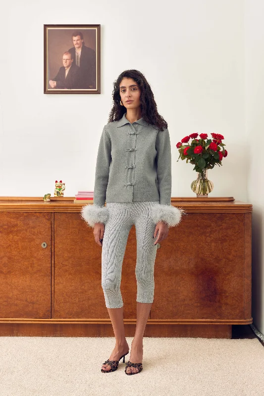 Crane Knitted Cardigan with Detachable Feathers in Grey Fleece Fabric Down Fabric Feather Fabric Crane Knitted Cardigan with Detachable Feathers in Grey Fleece Fabric Down Fabric Feather Fabric
